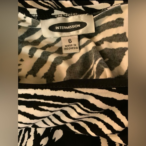 Intermission Dress - Picture 4 of 6